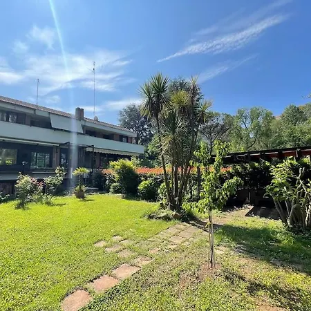 La Dolce - A Tropical Garden In * Rome
